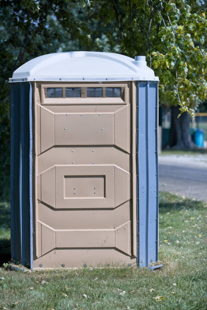 Portable Toilet Options We Offer in Ampere North, NJ